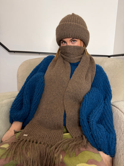 Summit Scarf Medium Brown